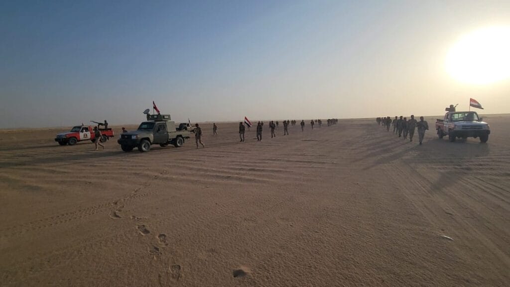 الشرطة العسكرية بالجوف تنفذ مسيراً ميدانياً ضمن خطط رفع الجاهزية القتالية لعام 2026