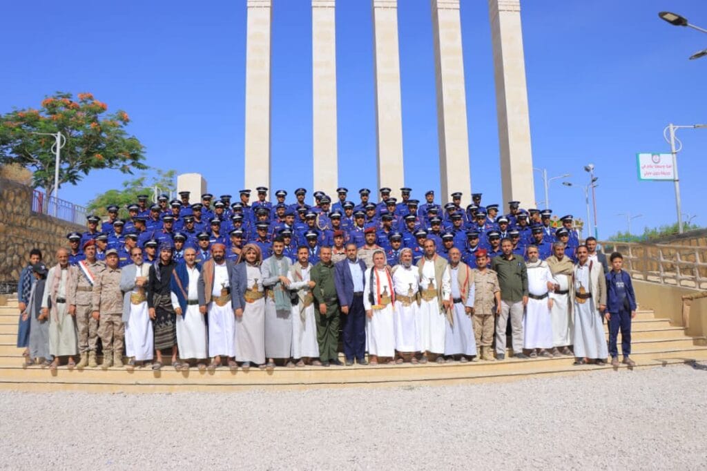 مأرب تحتفي بـ93 خريجاً من أبناء ذمار في كلية الطيران والدفاع الجوي.